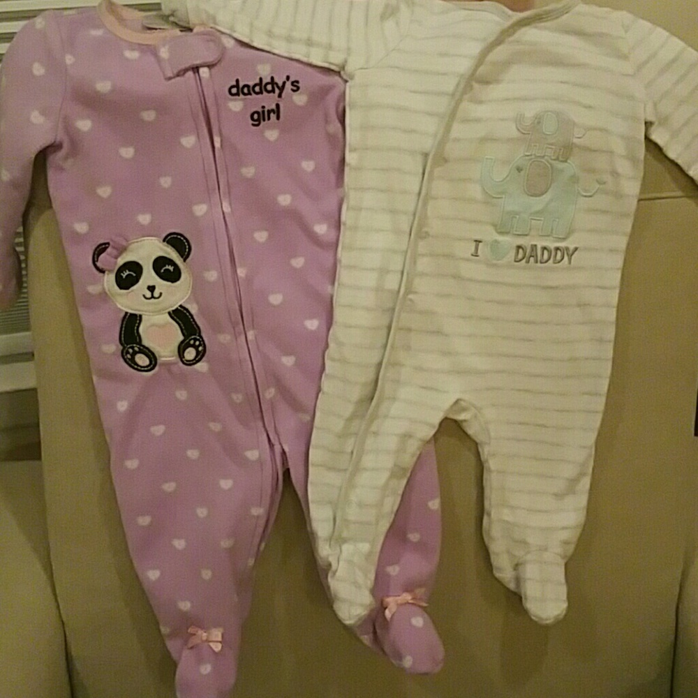 Bundle of 2 Carter's footie pajamas